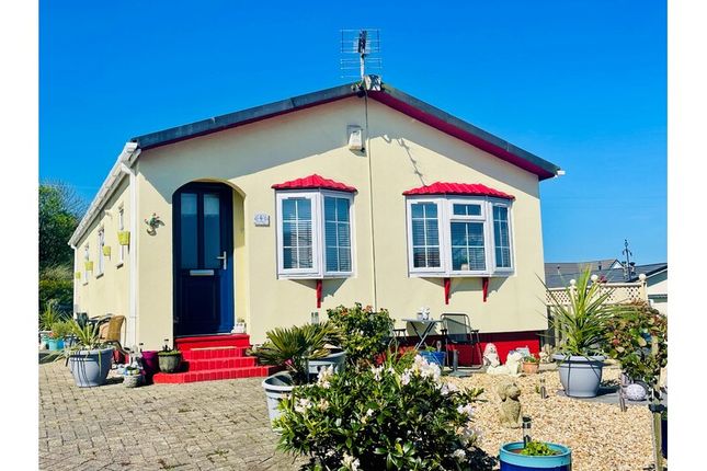 2 bed detached house