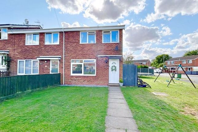 3 bed end terrace house