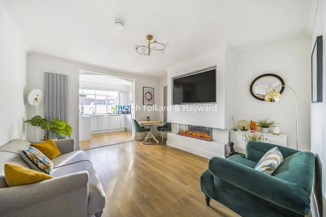Sumatra Road, West Hampstead, London... 2 bed flat for sale