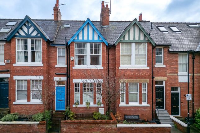 Scarcroft Hill, York, YO24 1DF 3 bed townhouse for sale