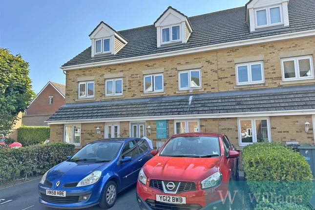Amherst Place, Ryde 2 bed maisonette for sale