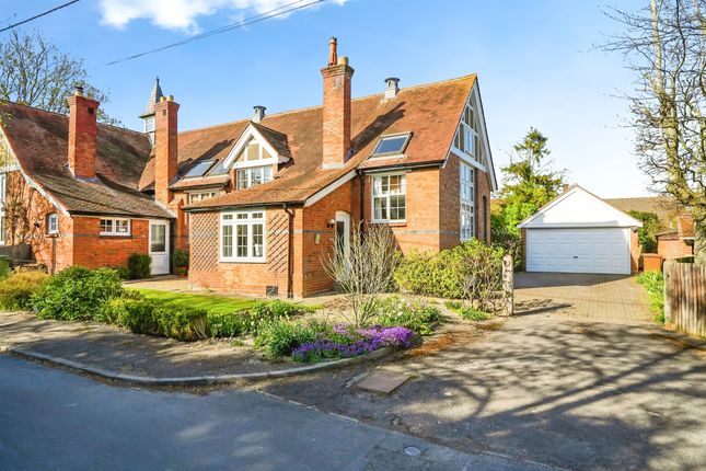 4 bed semi-detached house