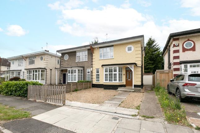 Park Crescent, Enfield 3 bed semi