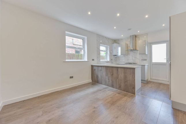 Rosslyn Crescent, Harrow, HA1 2 bed flat for sale