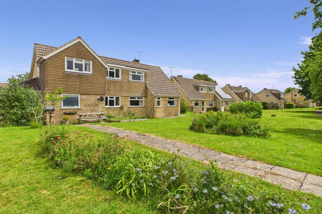 The Ridings, Kington St. Michael SN14 3 bed semi
