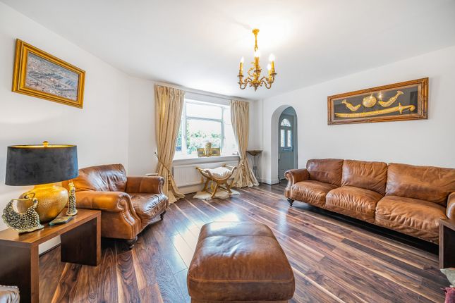 Aspen Gardens, Surrey CR4 4 bed semi