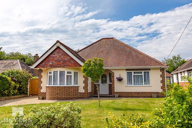 Oak Close, Ferndown BH22 3 bed bungalow for sale