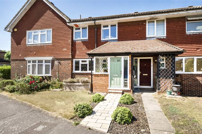 Kingfisher Drive, Surrey GU4 3 bed terraced house for sale