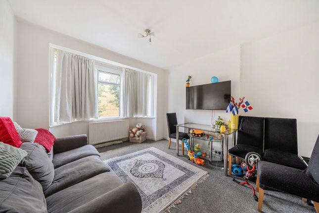 Buller Close, London 2 bed maisonette for sale