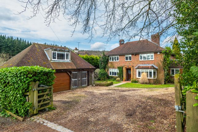 4 bed detached house