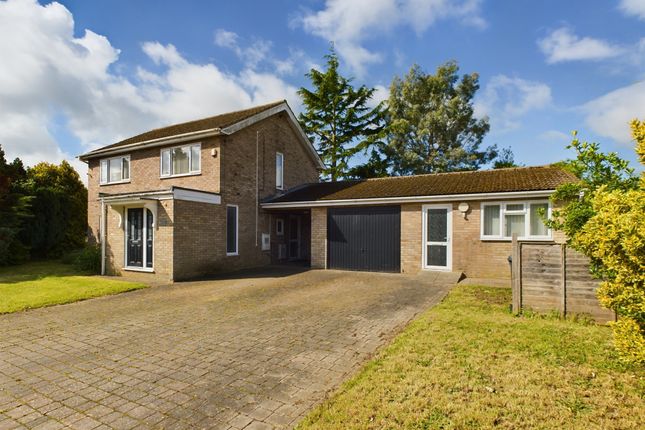 4 bed detached house