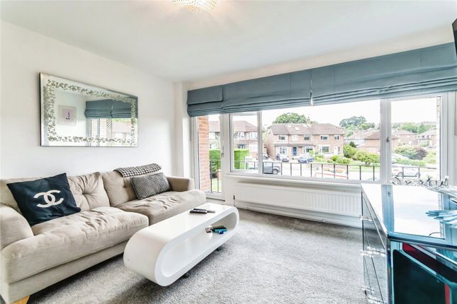 2 bedroom maisonette for sale