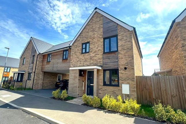 4 bedroom link detached house for sale