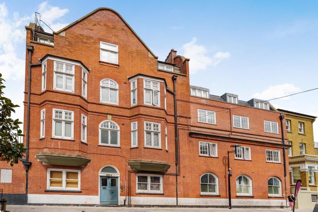Browning Street, Walworth, London, SE17 2 bed flat for sale