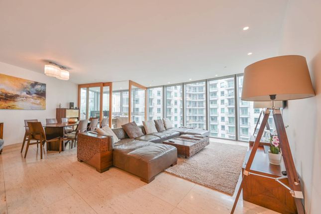 St George Wharf, Nine Elms, London, SW8 2 bed flat for sale