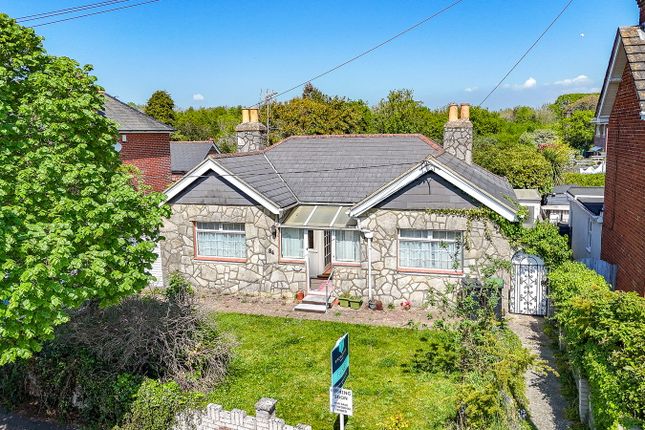 2 bed detached bungalow