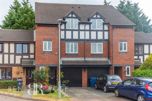 4 bedroom town house for sale