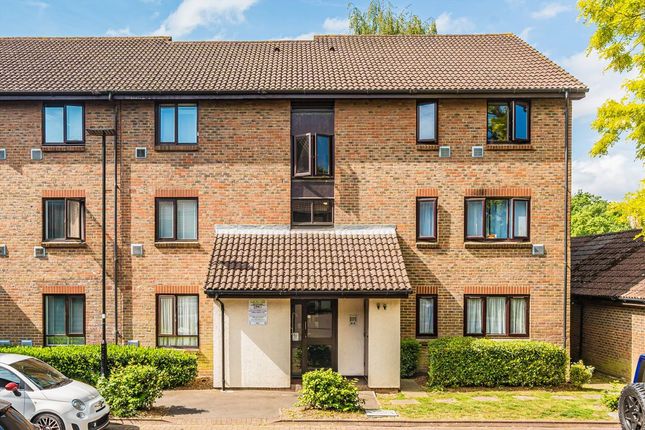 Stags Way, Isleworth TW7 2 bed flat for sale