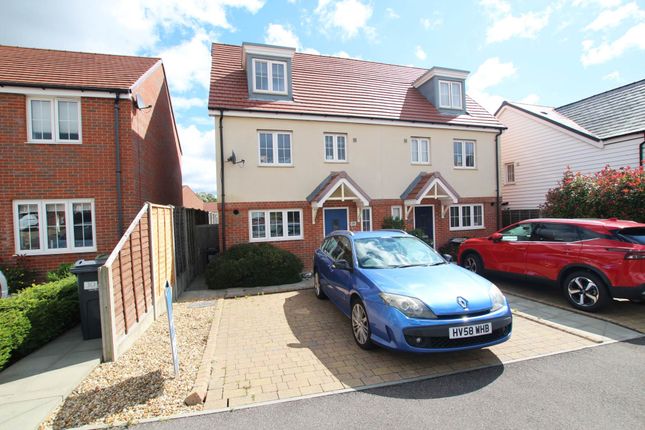 Woodsage Way, Stone Cross, BN24 5FU 4 bed semi