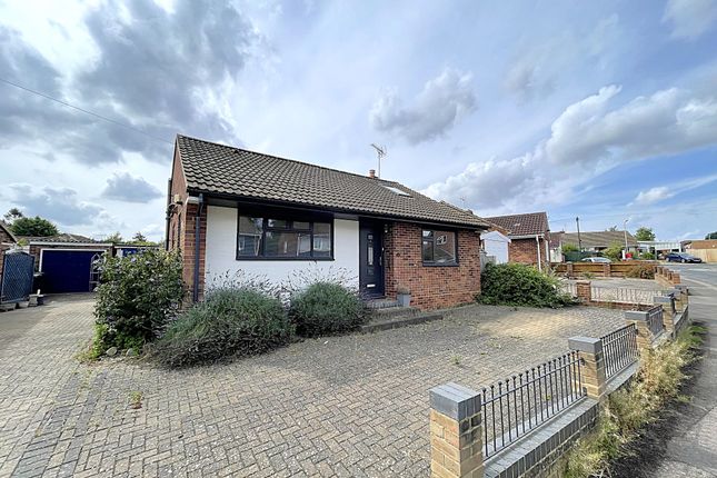 Park Vale, Kennington, TN24 9NH 3 bed bungalow for sale