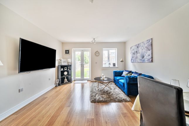 Hadleigh Close, Harrow 2 bed end of terrace house for sale