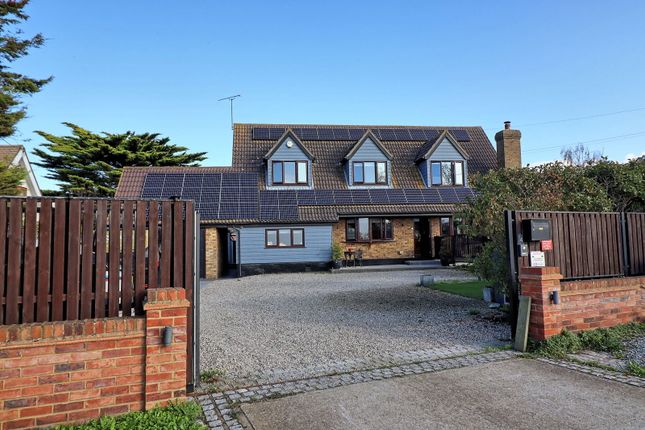 5 bed detached house