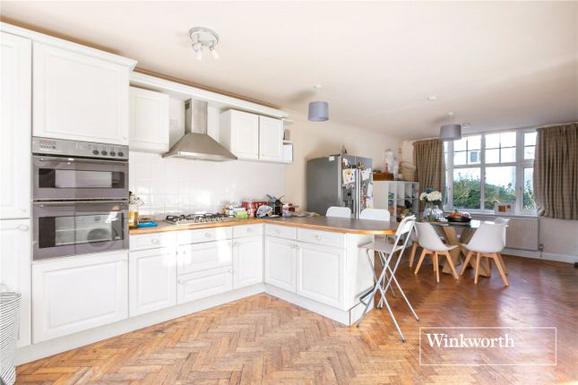 3 bed flat