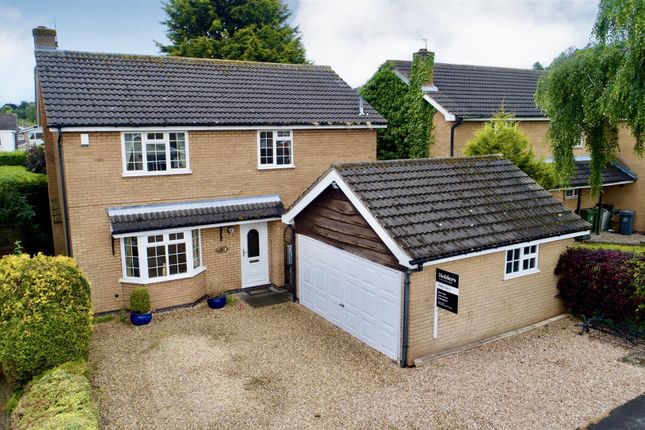 4 bed detached house