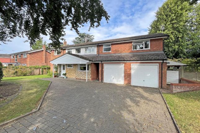 Woodfield Road, Stevenage 5 bed detached house for sale