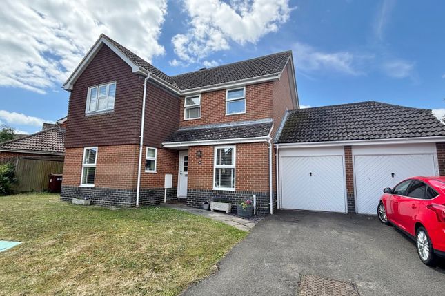 4 bed detached house