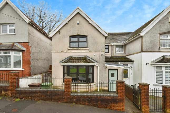 3 bed semi-detached house