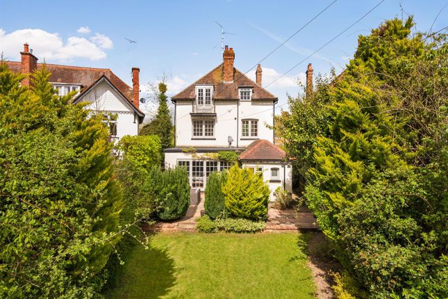 6 bedroom detached house for sale
