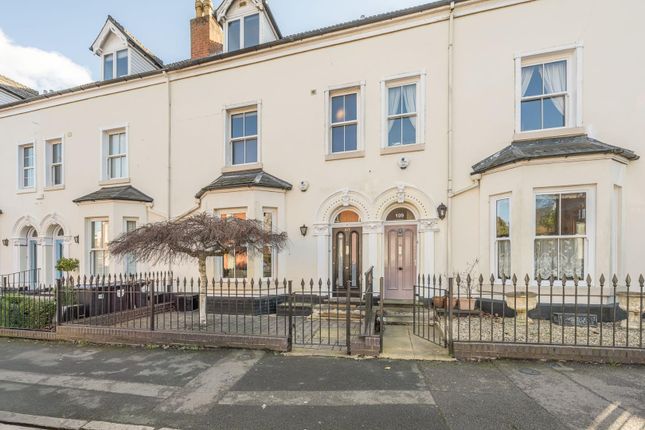 5 bed town house
