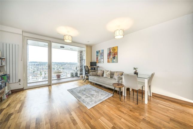 Telcon Way, Greenwich, SE10 1 bed apartment for sale