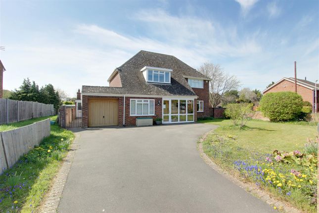 Vicarage Road, Marsworth, Tring 4 bed detached house for sale