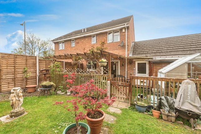 3 bed semi-detached house