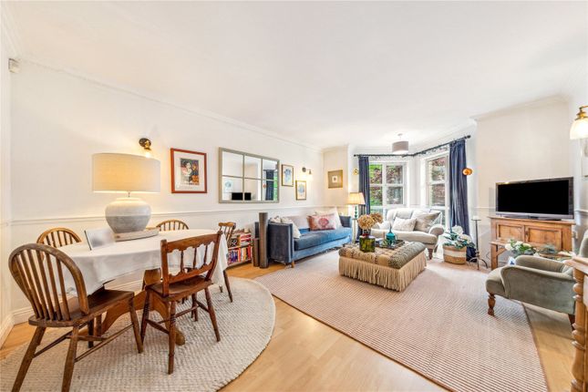 Chesterton Close, SW18 2 bed apartment for sale