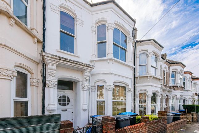 Berens Road, London, NW10 2 bed apartment for sale