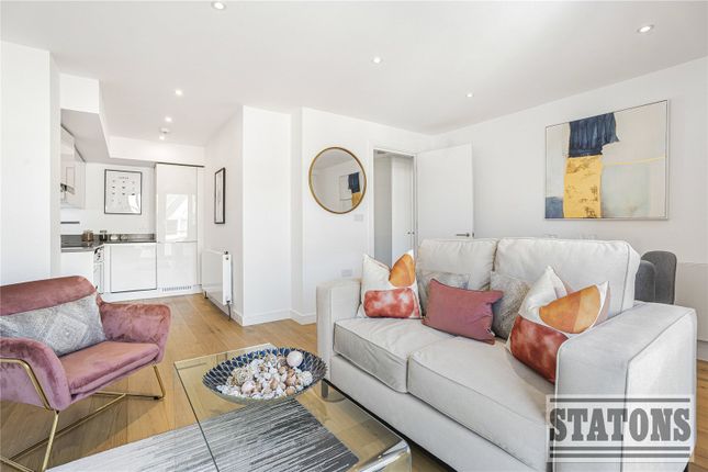 Totteridge Lane, Totteridge, London, N20 2 bed apartment for sale