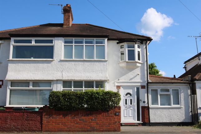 CLEEVE ROAD, LEATHERHEAD, KT22 4 bed semi
