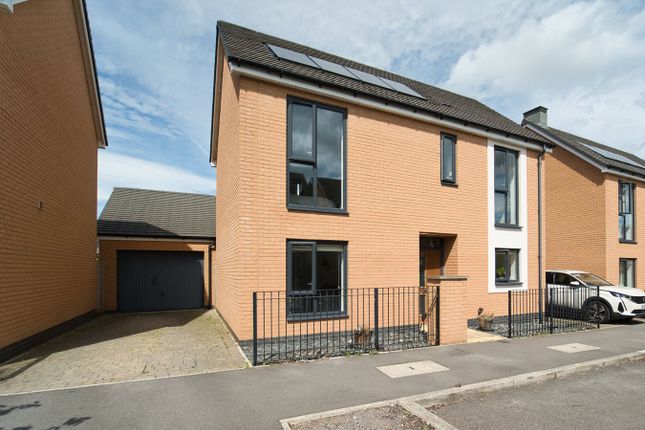 Scarf Drive, Locking Parklands... 3 bed detached house for sale