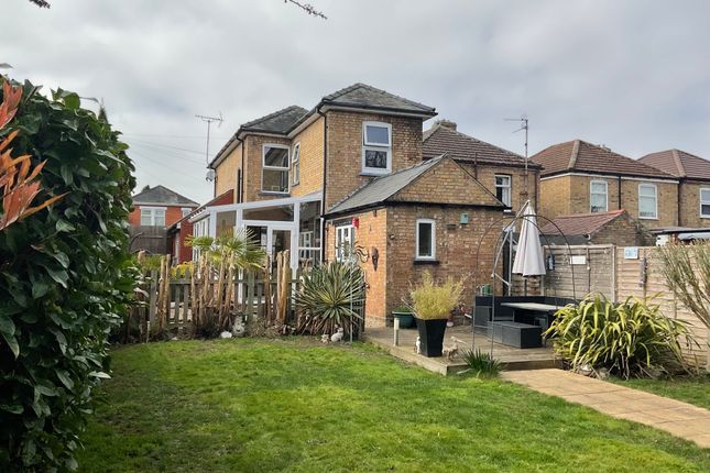 3 bed detached house