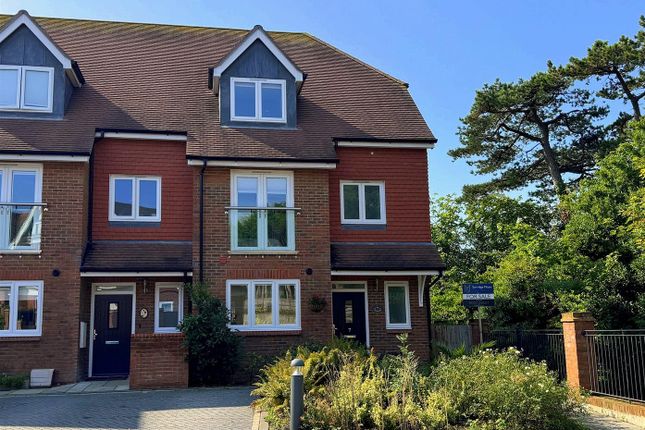 Yew Tree Court, Mill Gap Road... 4 bed townhouse for sale