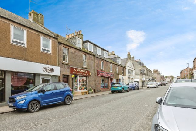 4 bedroom flat for sale