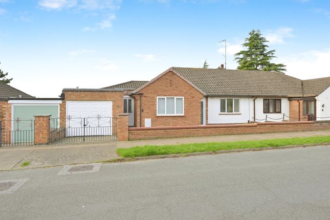 3 bedroom semi-detached bungalow for sale