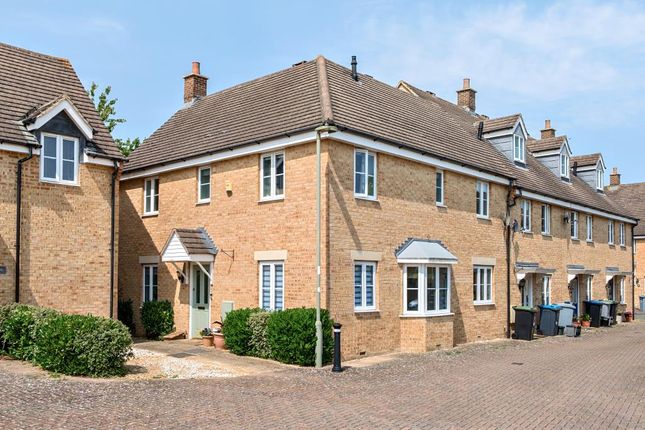 4 bedroom end of terrace house for sale