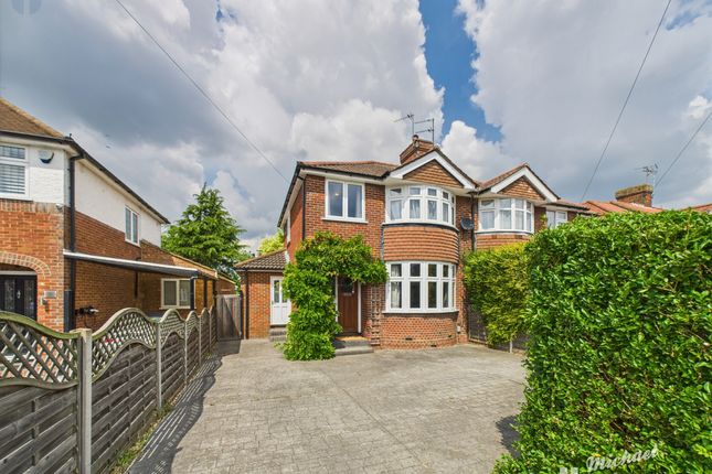 Walton Way, AYLESBURY, Buckinghamshire 3 bed semi