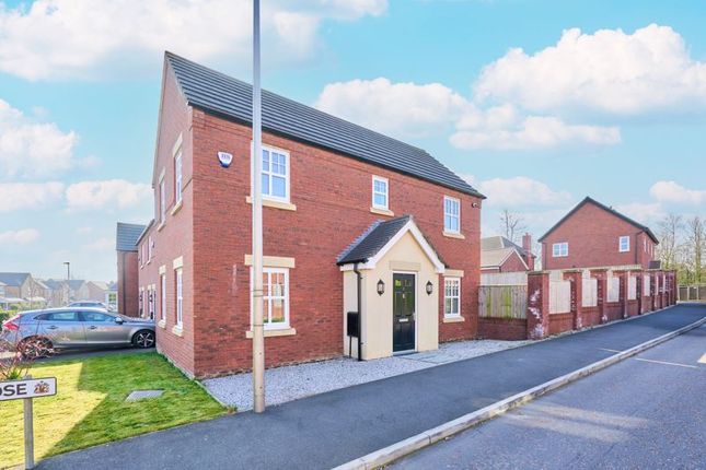 Eagle Close, Wigan WN6 3 bed detached house for sale