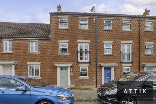 3 bed terraced house