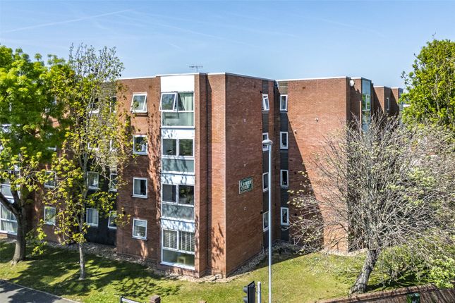 Laurier Court, Northcourt Road... 2 bed flat for sale